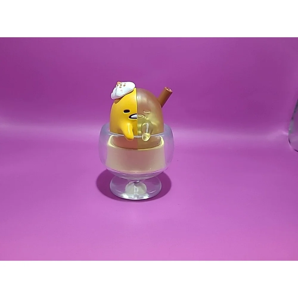 Mighty Jaxx Kandy X Sanrio Characters, Snowy Dreams (RARE - Gudetama)‎